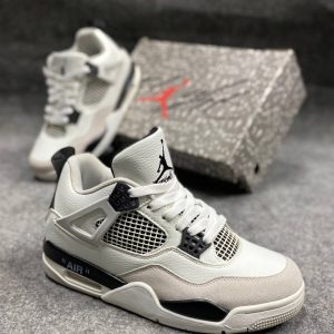 Nike Air Jordan 4
