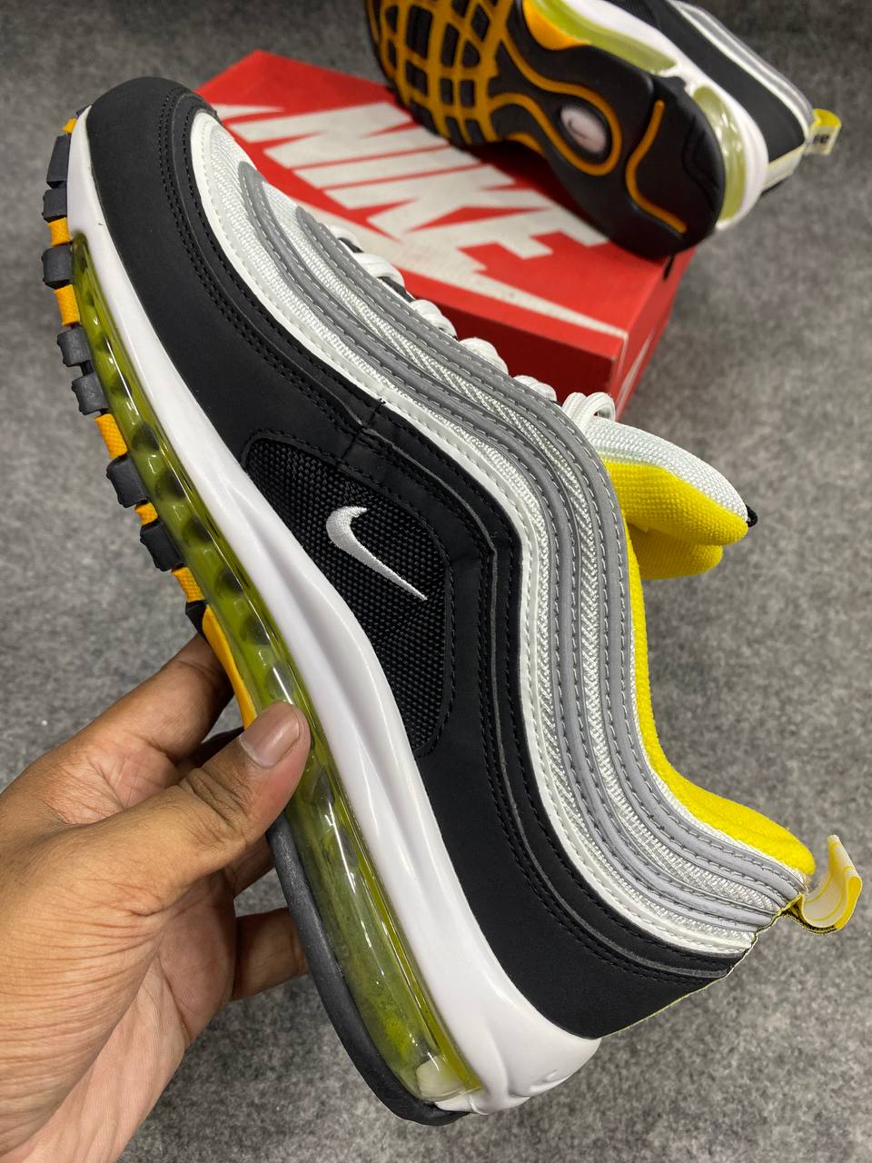 Nike Air Max Plus - Image 4