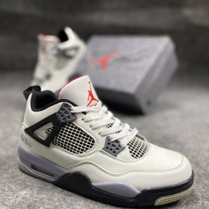 Nike Air Jordan 4