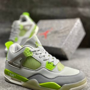 Nike Air Jordan 4